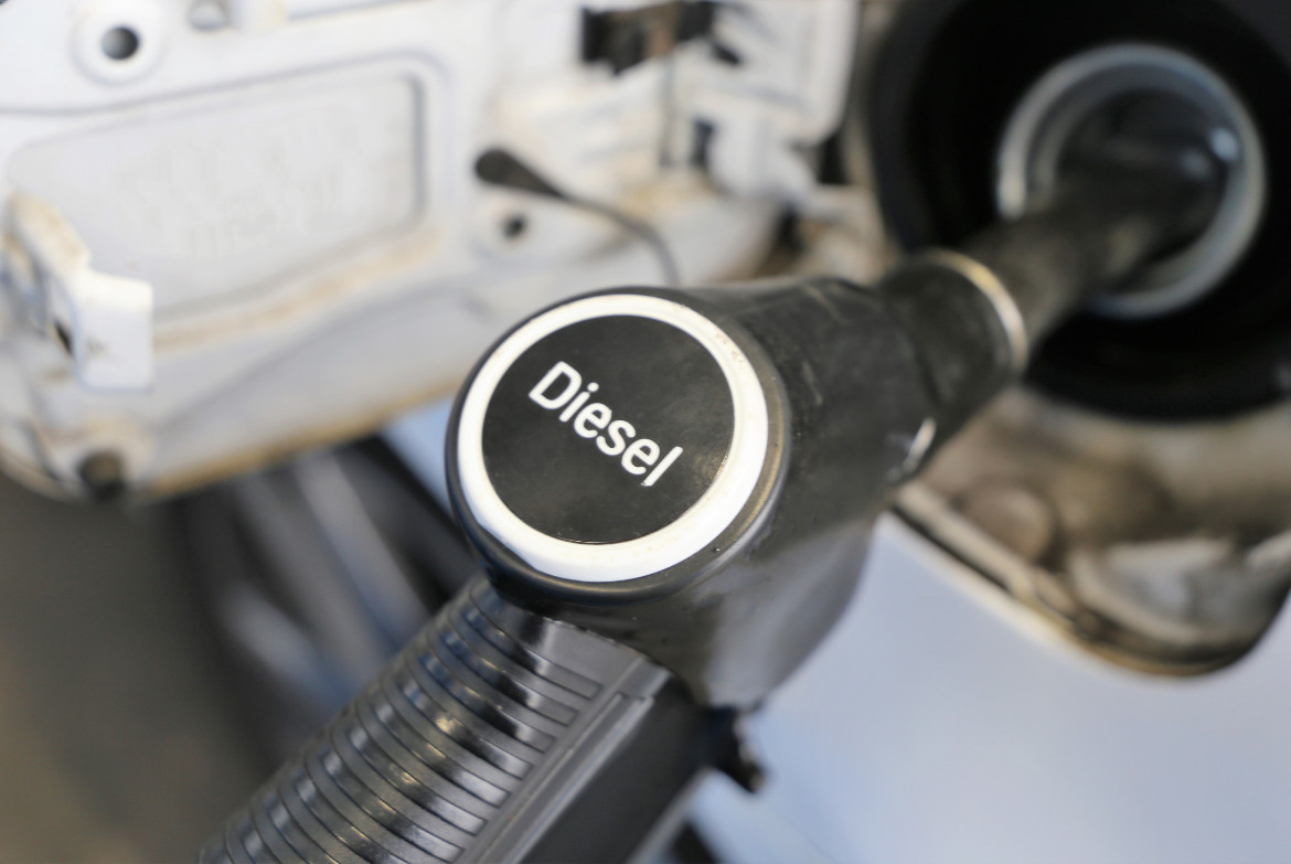 Huiles moteur pour véhicules diesel : Ce que vous devez savoir -  LubUniversal